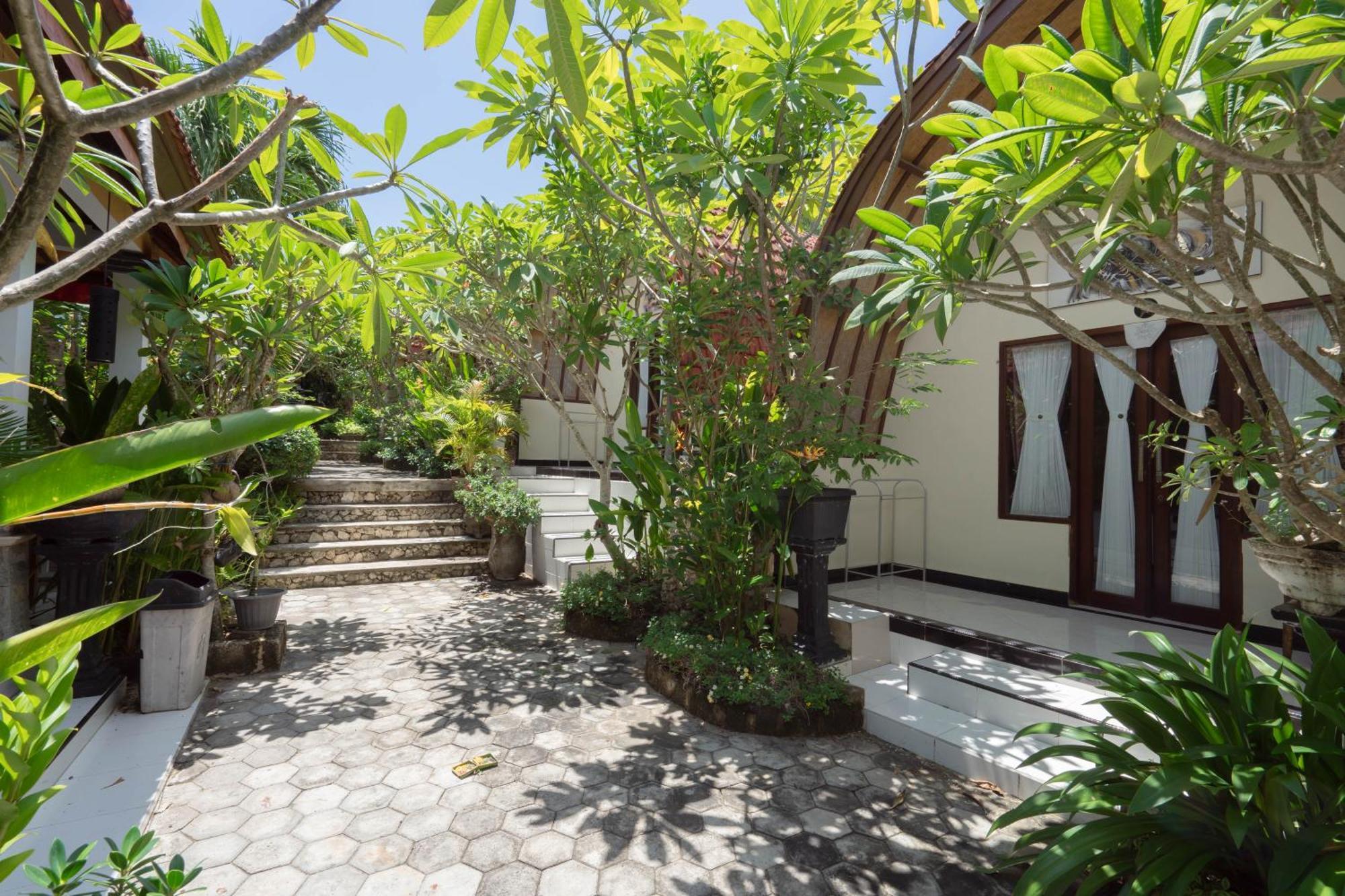 Ratu Cottage By Ourstory Travels Batununggul Εξωτερικό φωτογραφία
